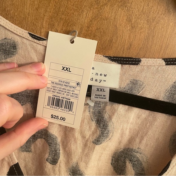 Women’s Flutter Short Sleeve Tie Front Shirt - Picture 3 of 4